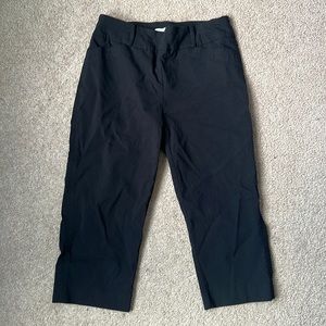 5/$25 Reitmans Capri Pants